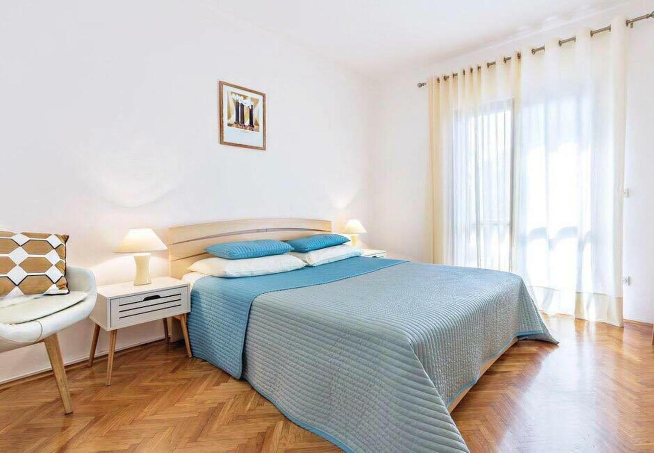 Apartman Eta Pula Exterior photo