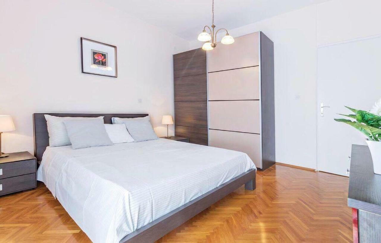 Apartman Eta Pula Exterior photo